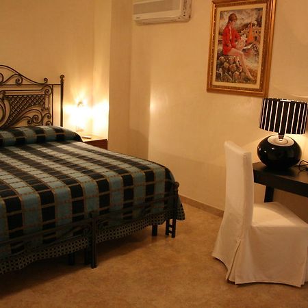 Dimora Storica "Casa Sicuro" Panzió Martano Kültér fotó
